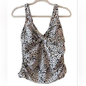 Kona Sol NWOT Women’s Black and White Leopard Print Tankini Top Size M(8-10)